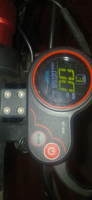 Продам электросамокат