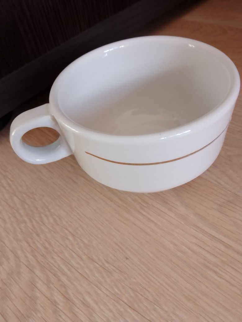 Чашка фарфор кофейная белая с позолотой 200 мл