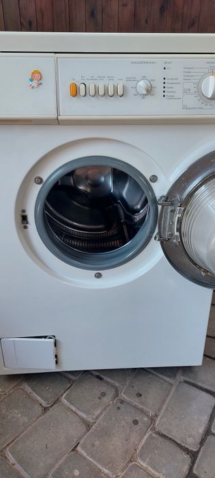 Пралка Miele Novotronic W718