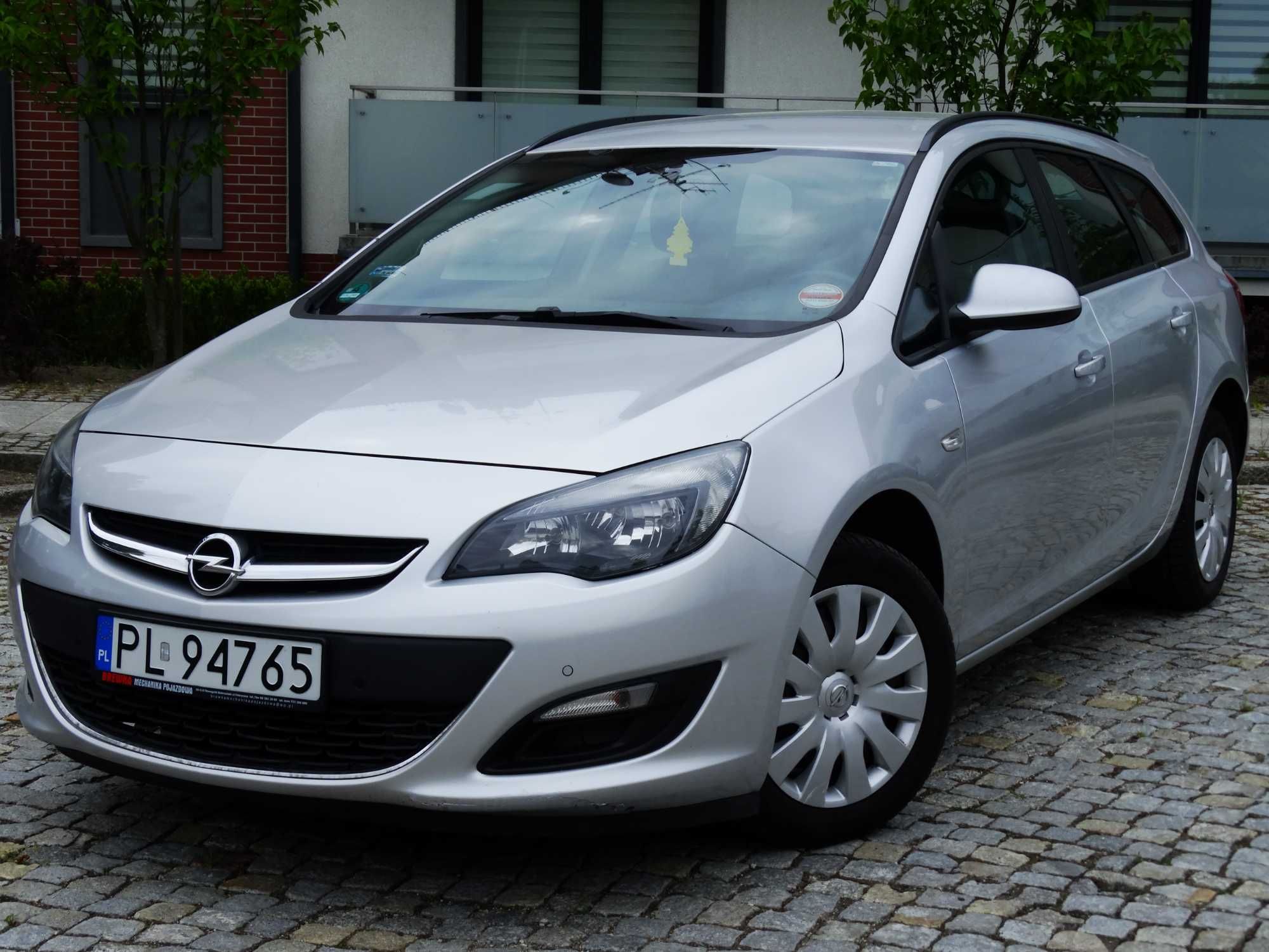 Opel Astra 1.6 CDTI KLIMA Tempomat