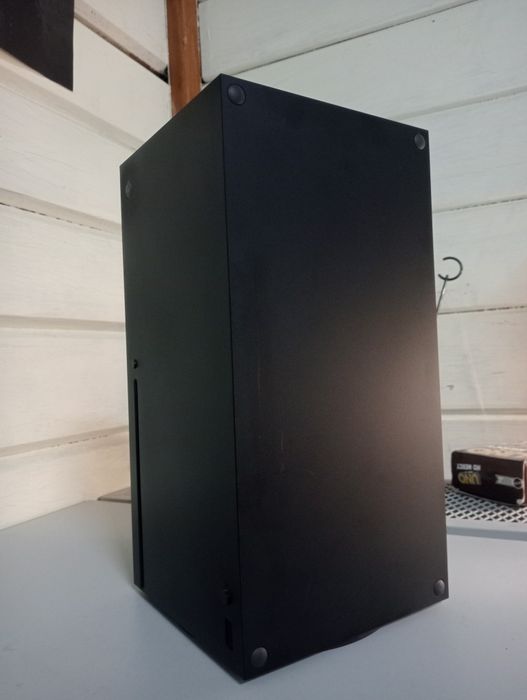 Xbox series X com caixa
