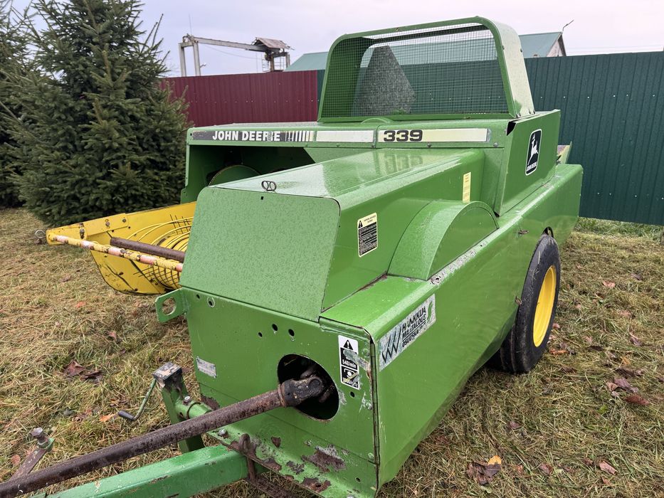 Тюковий Прес Підбирач Пресс подборщик JOHN DEERE 339 (як 330,332,336)