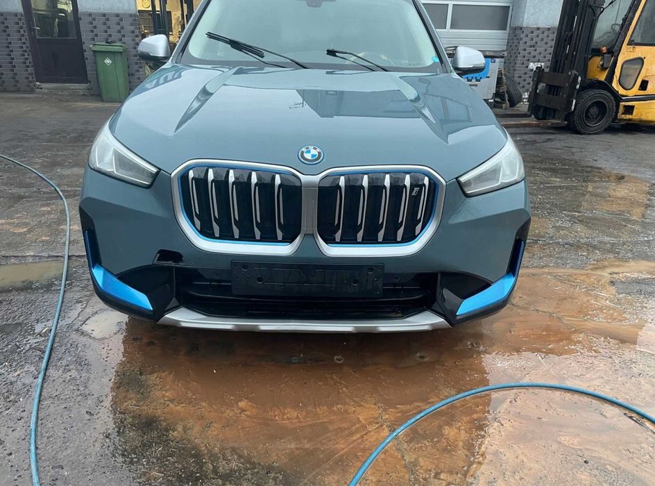 BMW IX1 U11 електро бампер передній бу оригінал разборка