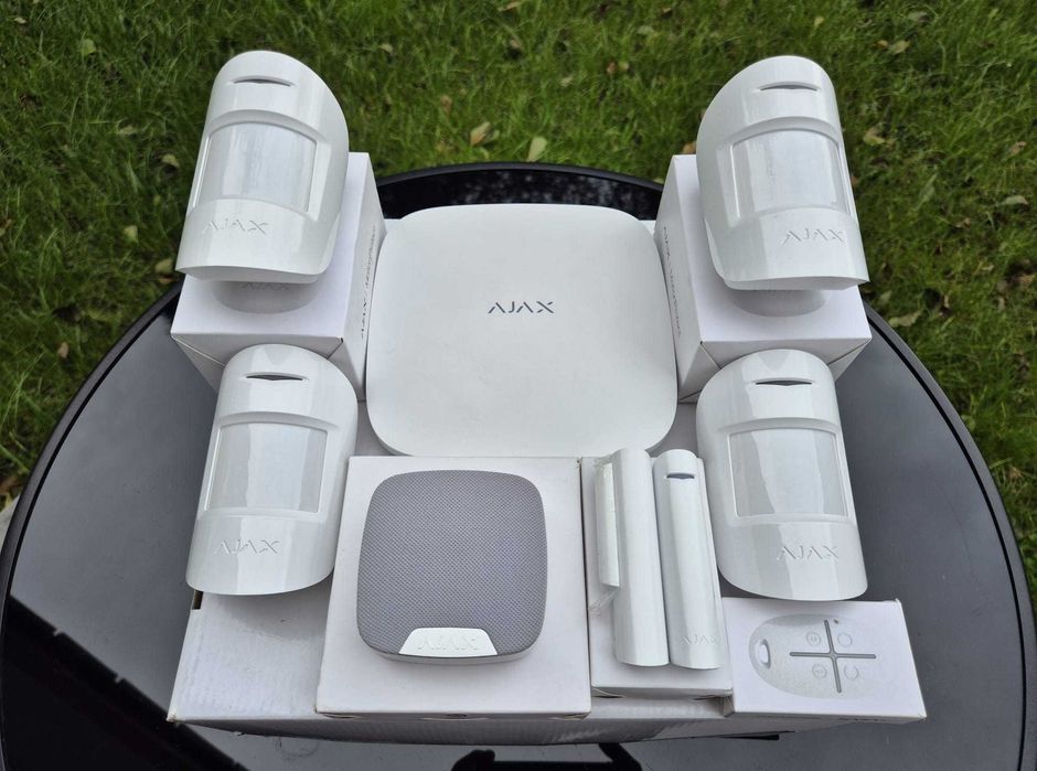 Bezprzewodowy Zestaw alarmowy AJAX HUB, 4xPIR, kontaktor, syrena,pilot