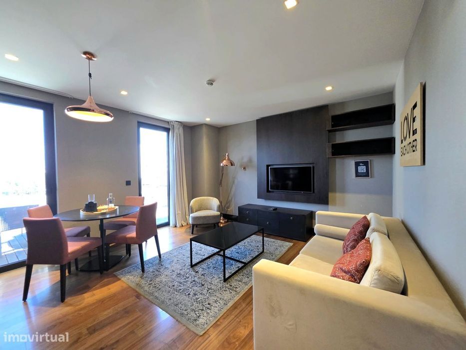 Apartamento T2 com terraço - São Domingos de Benfica,  Lisboa