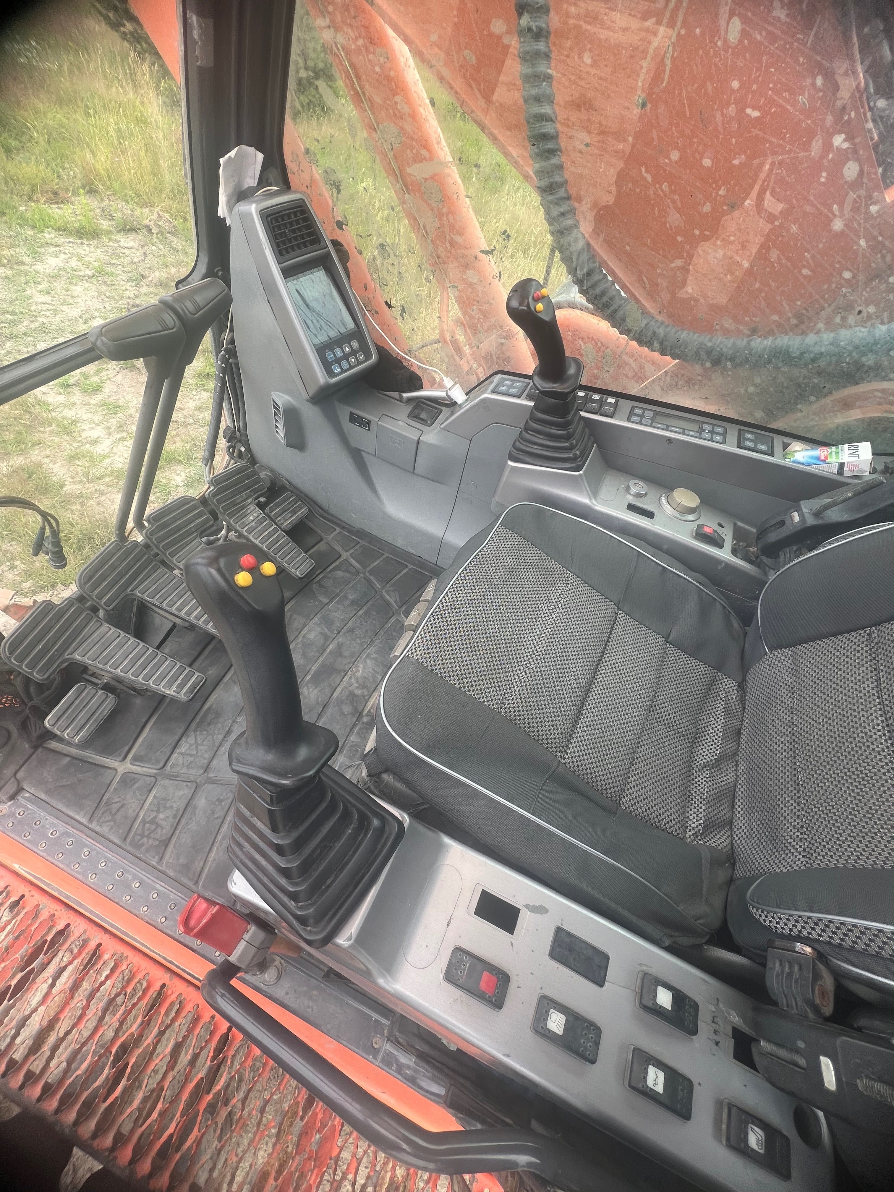 Екскаватор DOOSAN DX255 LC
