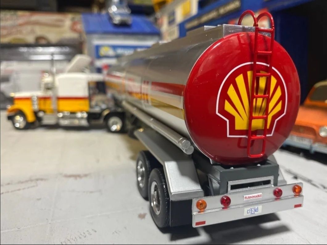 Camião americano transporte Shell