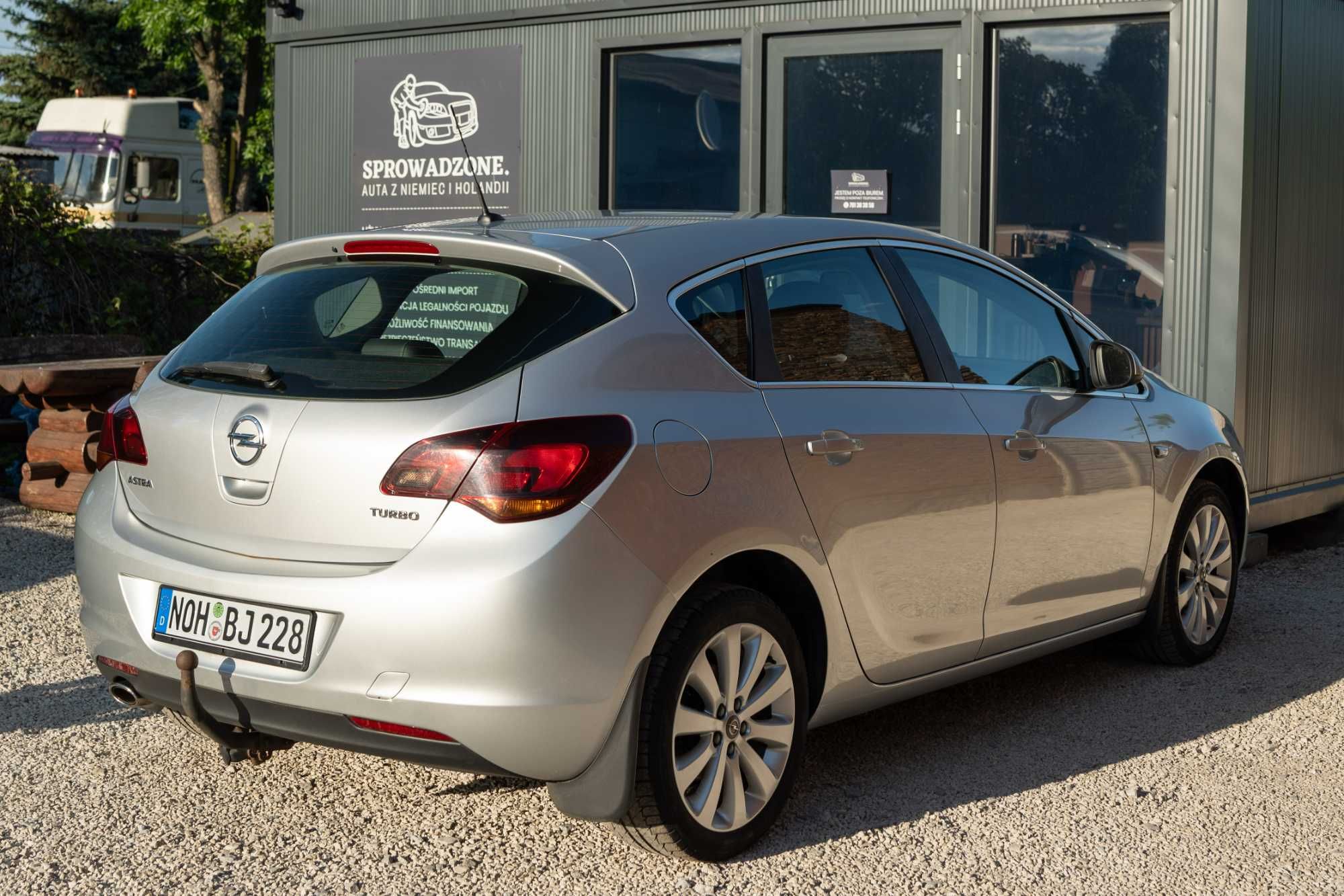 OPEL ASTRA 1.4T 140KM * dwustrefowa klimatyzacja * zadbana * hak