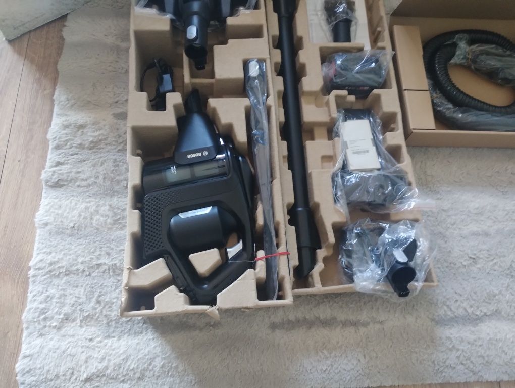 Nowy odkurzacz bezprzewodowy Bosch Unlimited 8 Gen2 ProPower ,okazja.