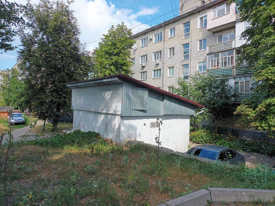 Гараж капитальный в самом центре, возле Праги.