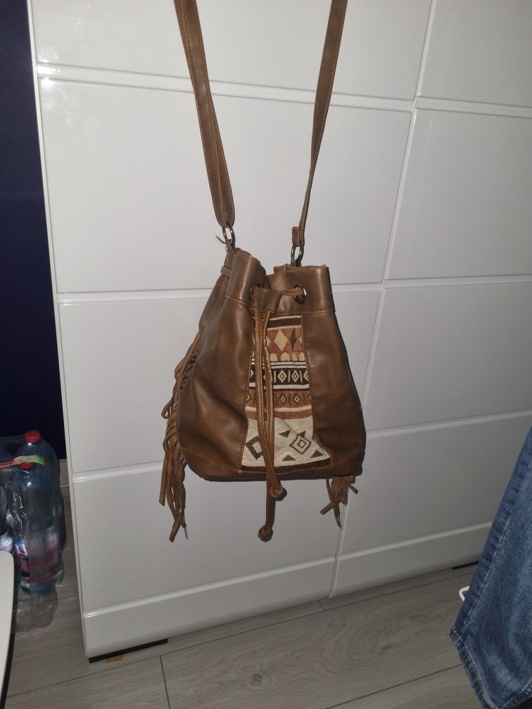 Torba brązowa z frędzlami