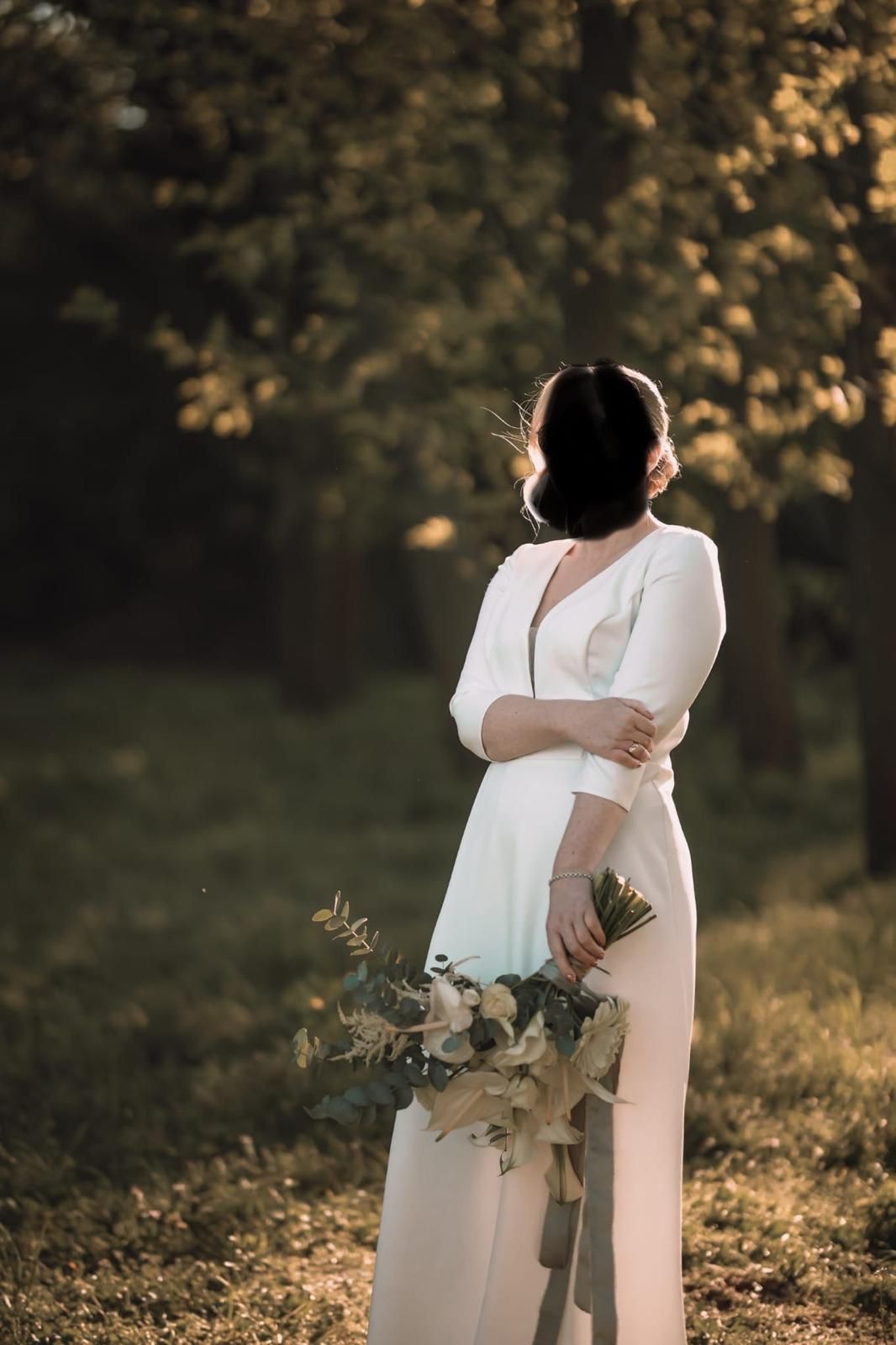 Suknia ślubna elegancka, szyta na miare