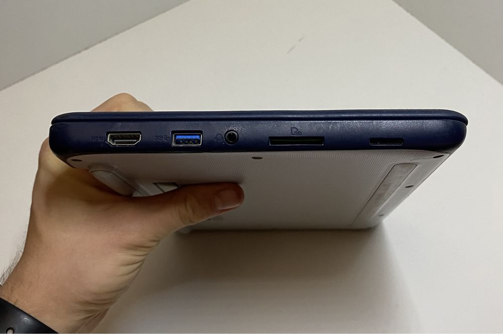 Chromebook asus c202s 11.6"/ 4GB RAM/16GB SSD! D846