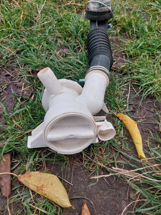 Фільтр с патрубком от пралки Whirpool