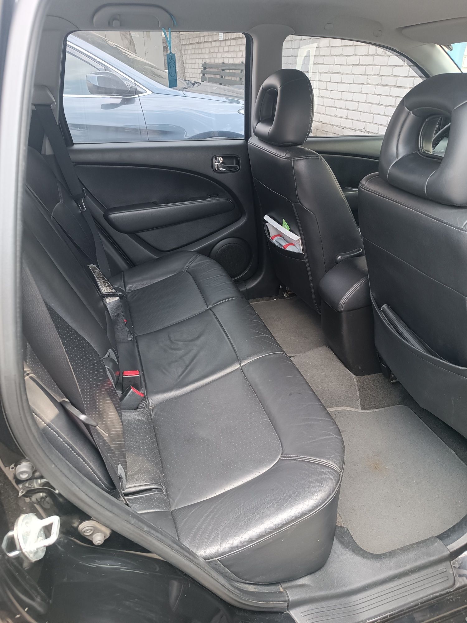 Продам Mitsubishi