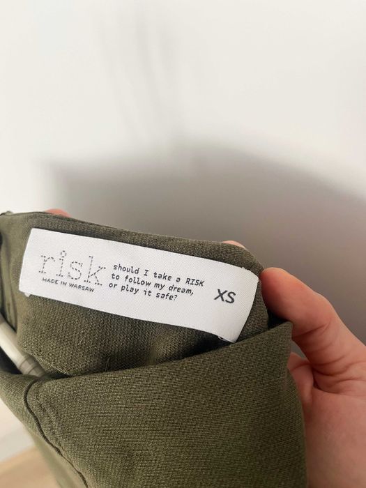 Spodnie cygaretki Risk Made In Warsaw XS 34 S 36 khaki zielone