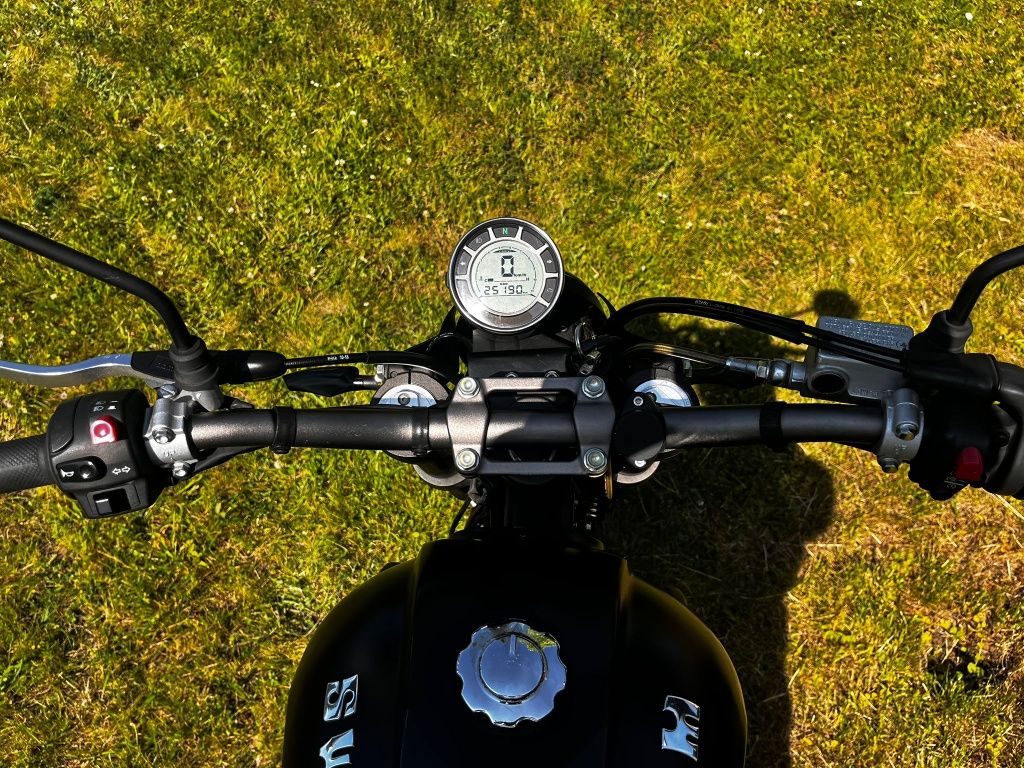 SWM 125 scrambler 15km