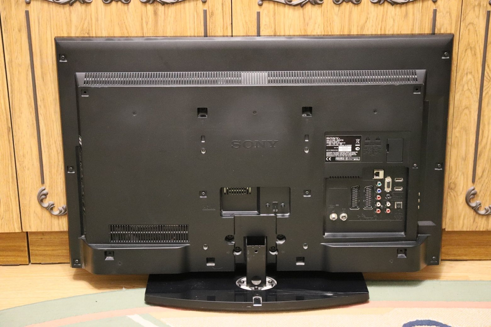 Sony  KDL 32EX715   32 дюйма
