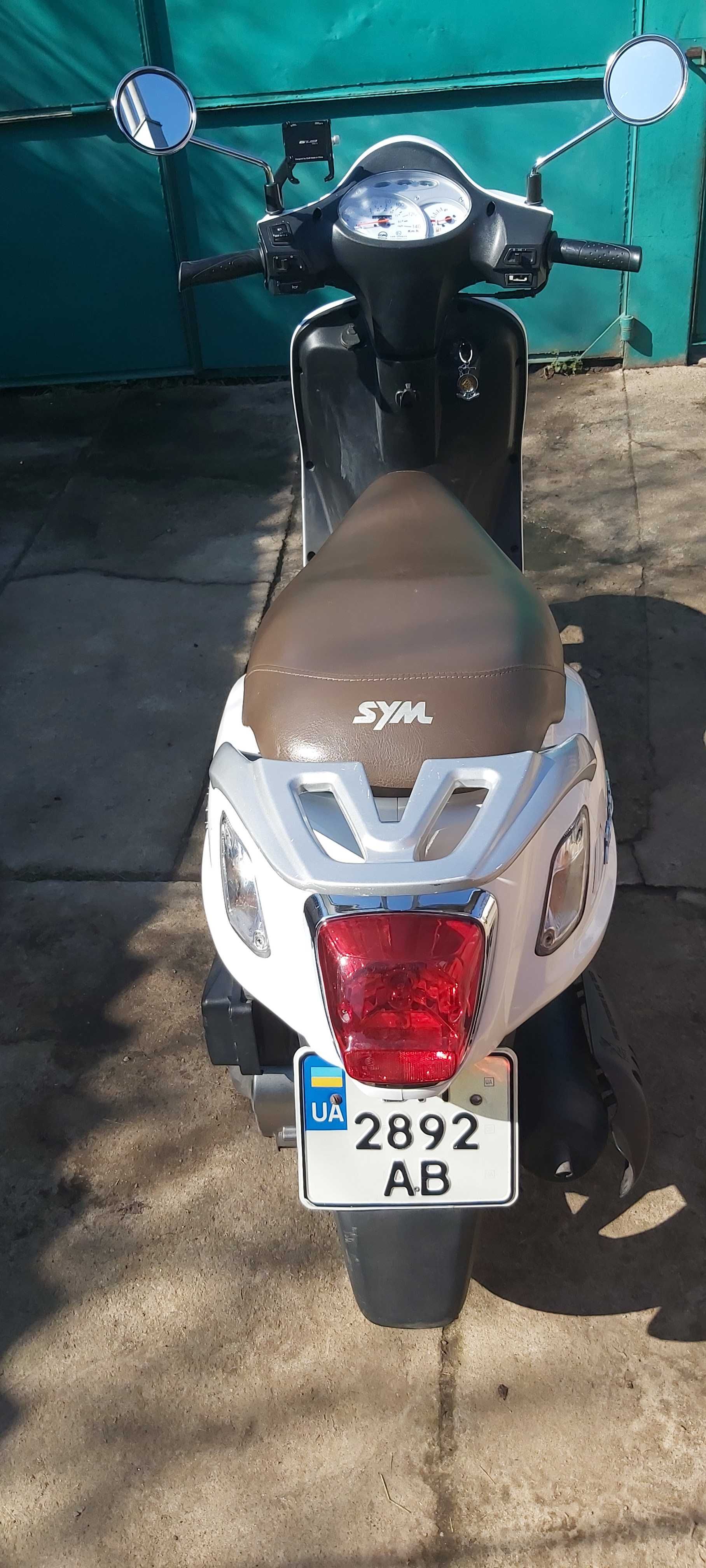 Ретро скутер SYM Fiddle II 150cc