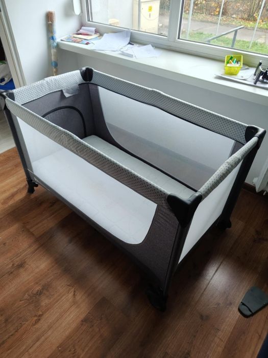 Łóżeczko turystyczne