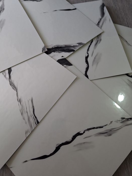 Papel autocolante pvc