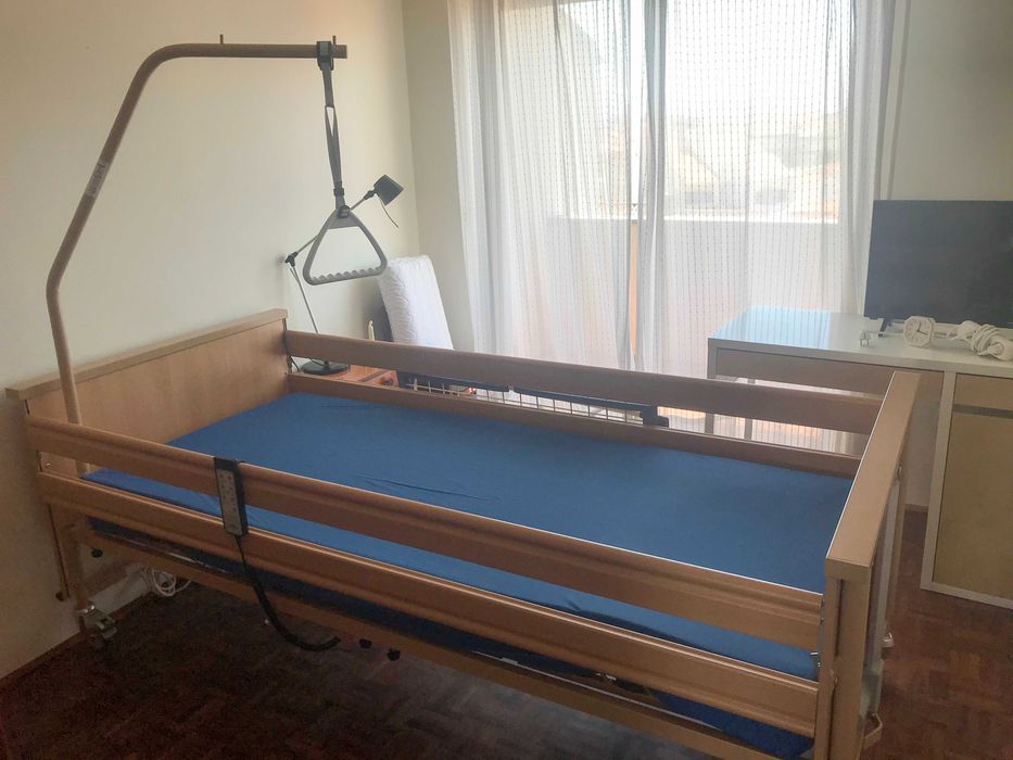 Cama ortopédica eléctrica