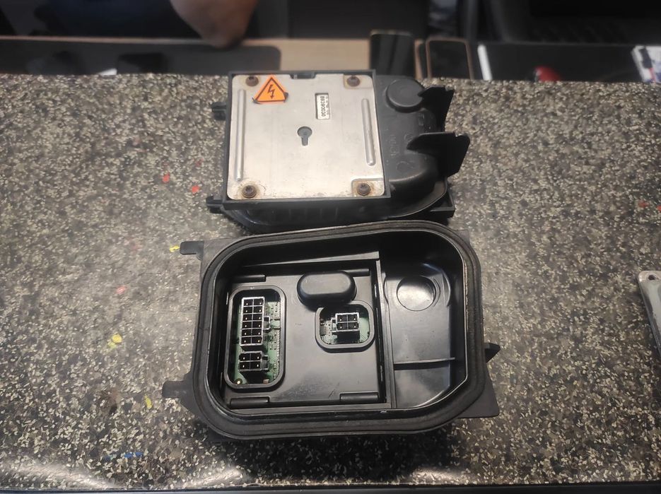 VW PASSAT B6 PRZETWORNICA DEKIEL LAMPY LEWEJ PRAWEJ XENON 3C0941608C 3C0941607E WYSYŁKA !!!!!!