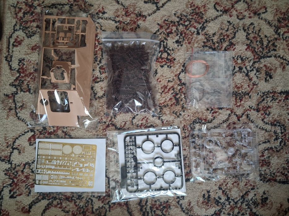 5022 RFM, Sd.Kfz. 173 Jagdpanther G2 (with full interior kit)