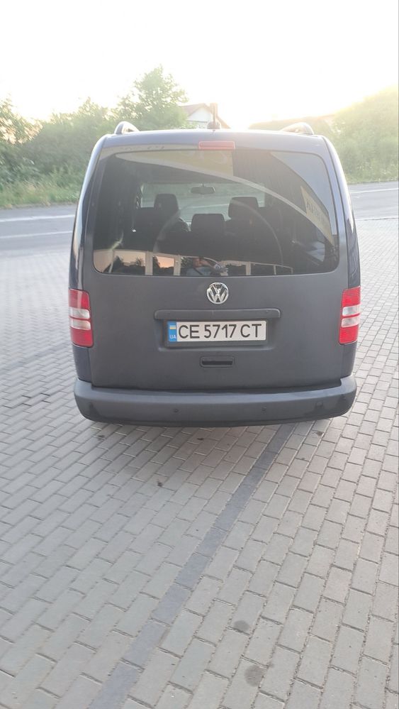 Продаж Volkswagen Caddy 2011 рік