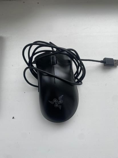 Мишка razer deathadder essential