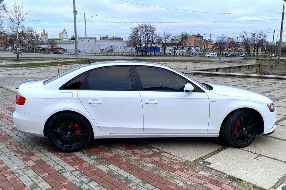 Audi A4 Premium 2014 року, S-Line повний привід, автомат