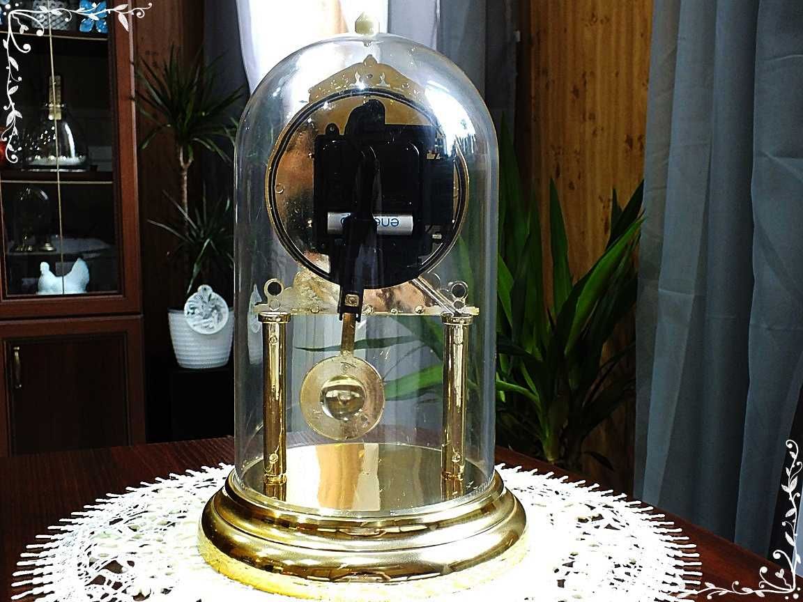 Stary 'Złoty' zegar kominkowy 34cm pod kloszem z wahadłem PRL Vintag