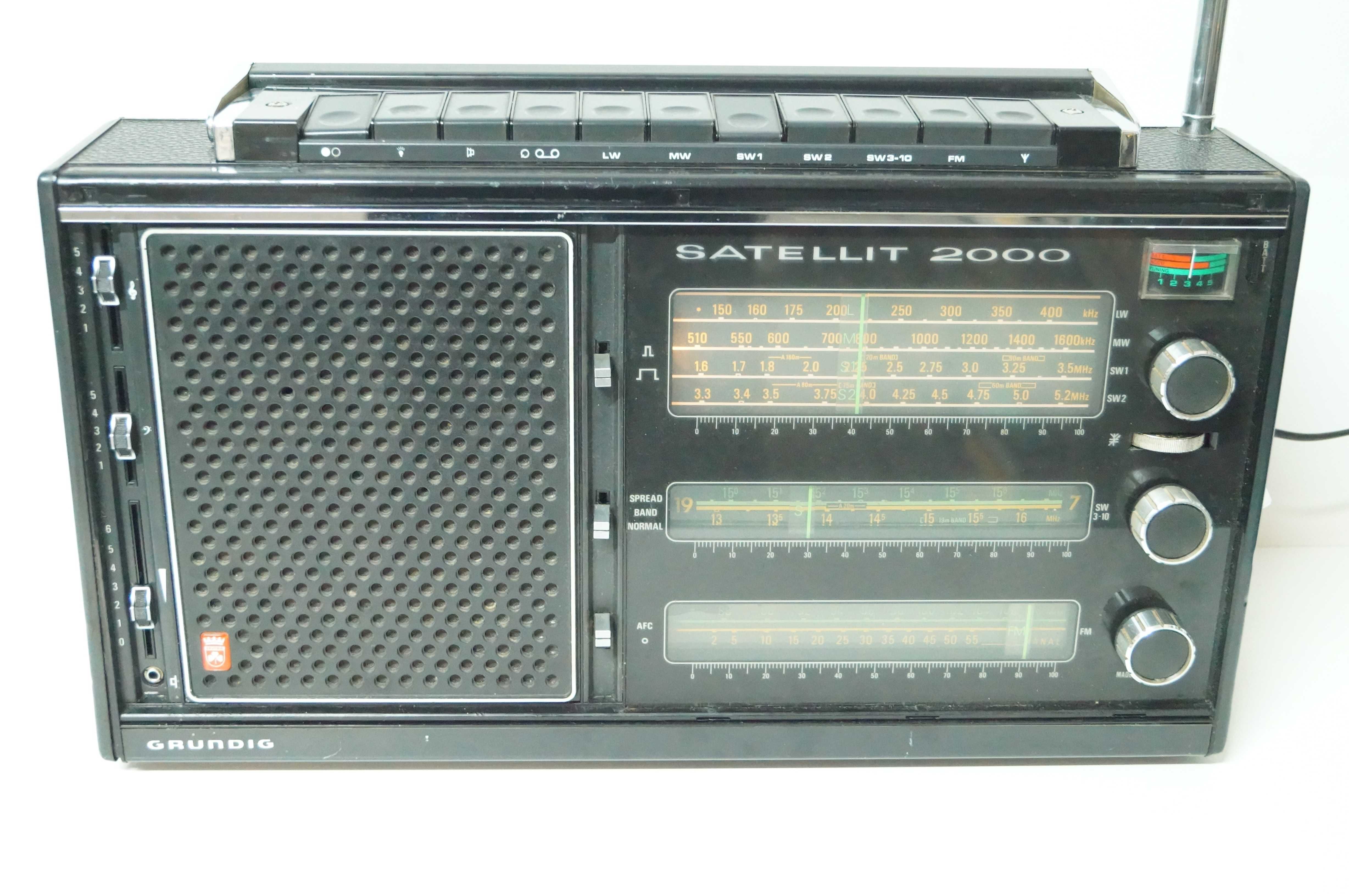 Radio Grundig Satellit 2000