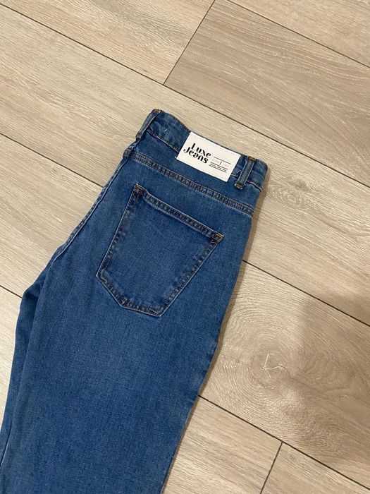 Джинси жіночі прямі
