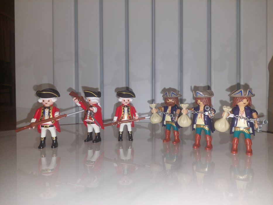 Playmobil	Pirat i żołnierz – 9446 – 3 zestawy