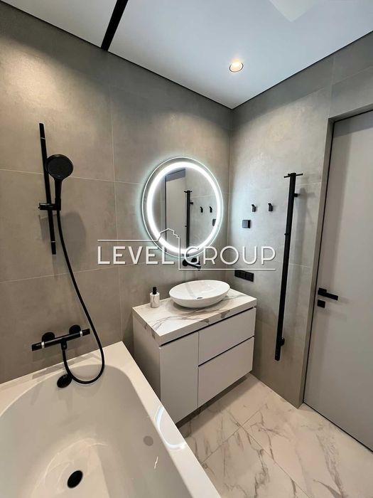 2 кімн преміум ремонт 78м2 ЖК ФАЙНА ТАУН Салютна Щербаківського НИВКИ