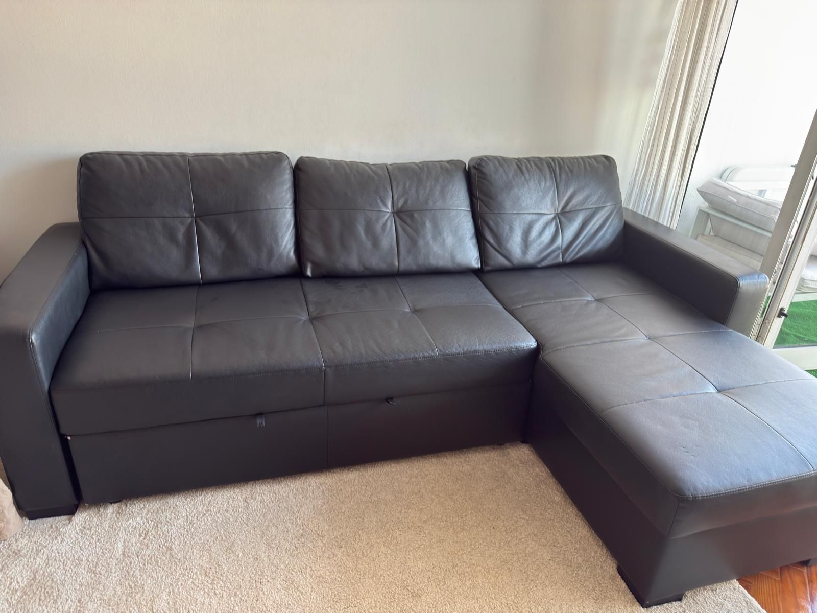 Sofá preto chaise loung