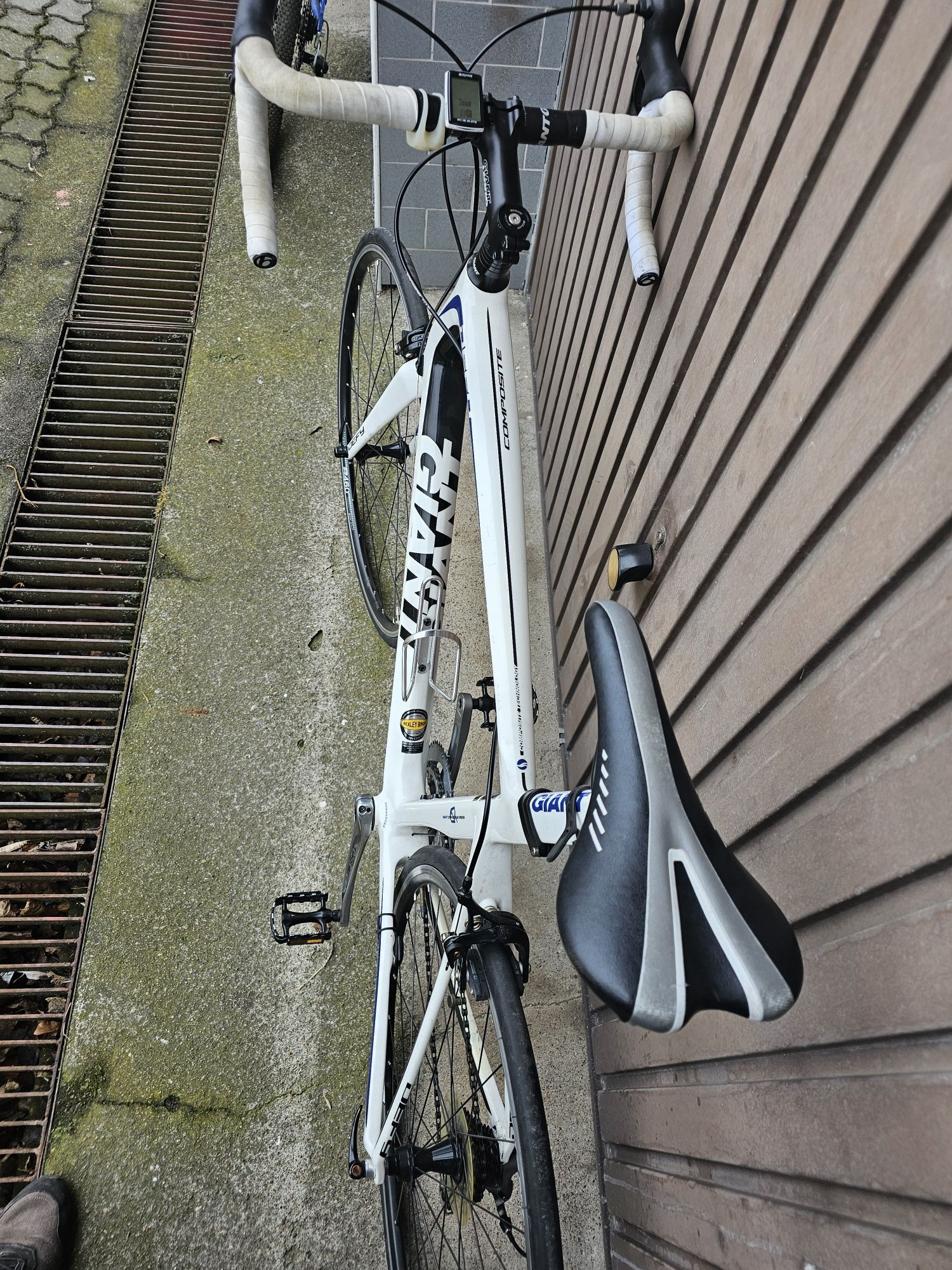 Rower szosowy Giant Defy ADVANCED 3