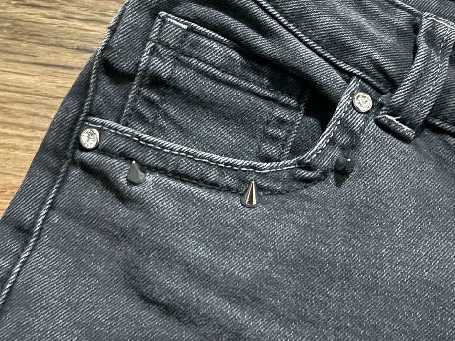 Жіночі джинси кльош