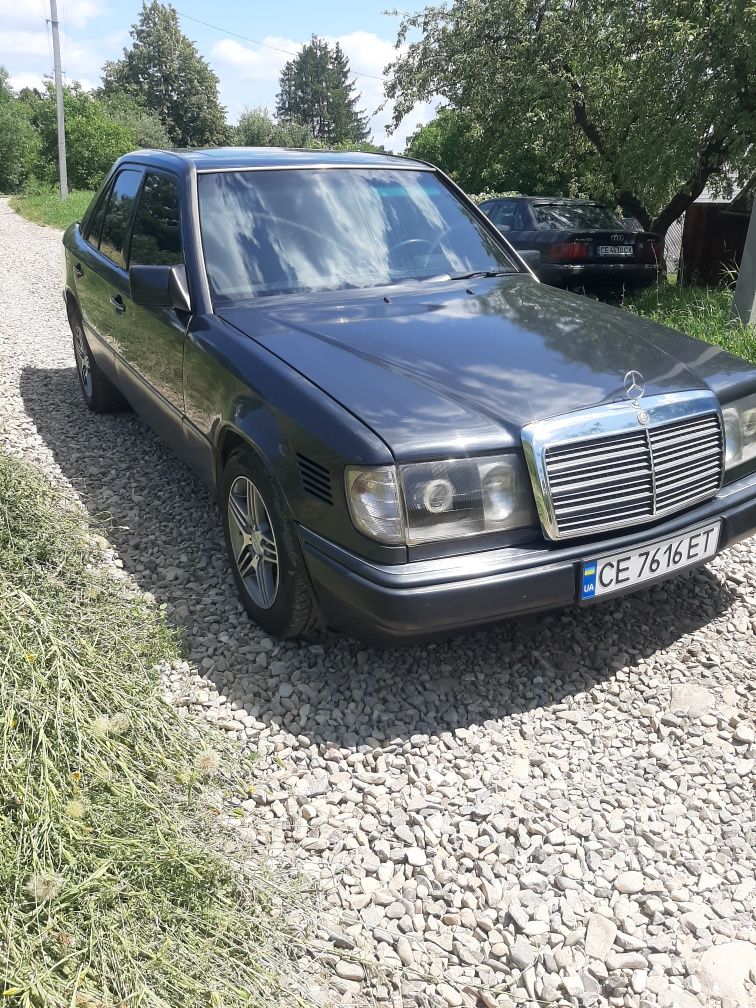 Мерседес 124 2.0 газ/бенз