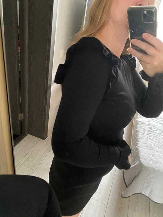 Жіноча сукня для худенької дівчини