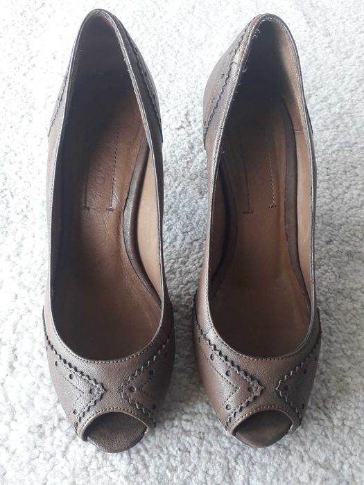 Saltos Massimo Dutti - Tam. 36 - NOVOS!