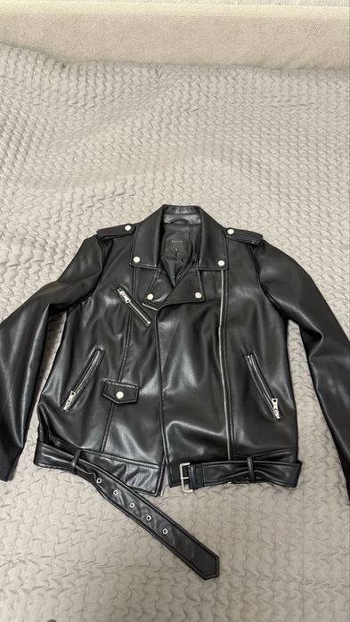 Шкіряна куртка, кожанка в гарному стані