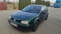 Бампер VW Golf 4, двигун 1.4i  AKQ, мкпп DSB капот, є весь перед