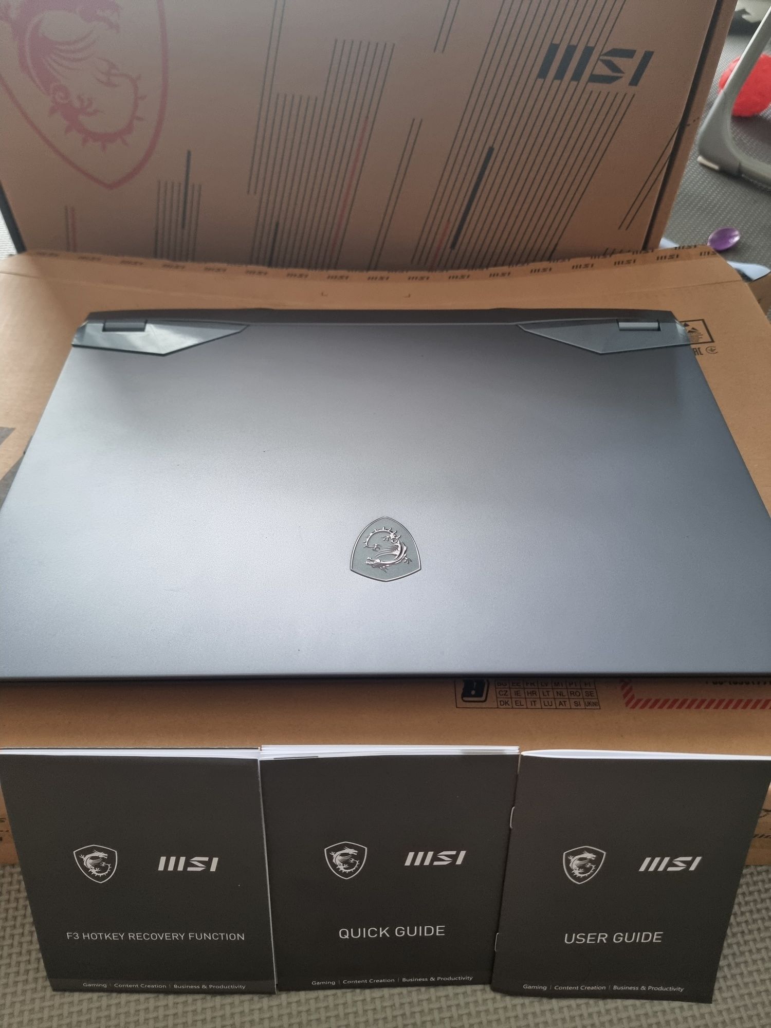 Laptop MSI GE76 Raider 12UGS