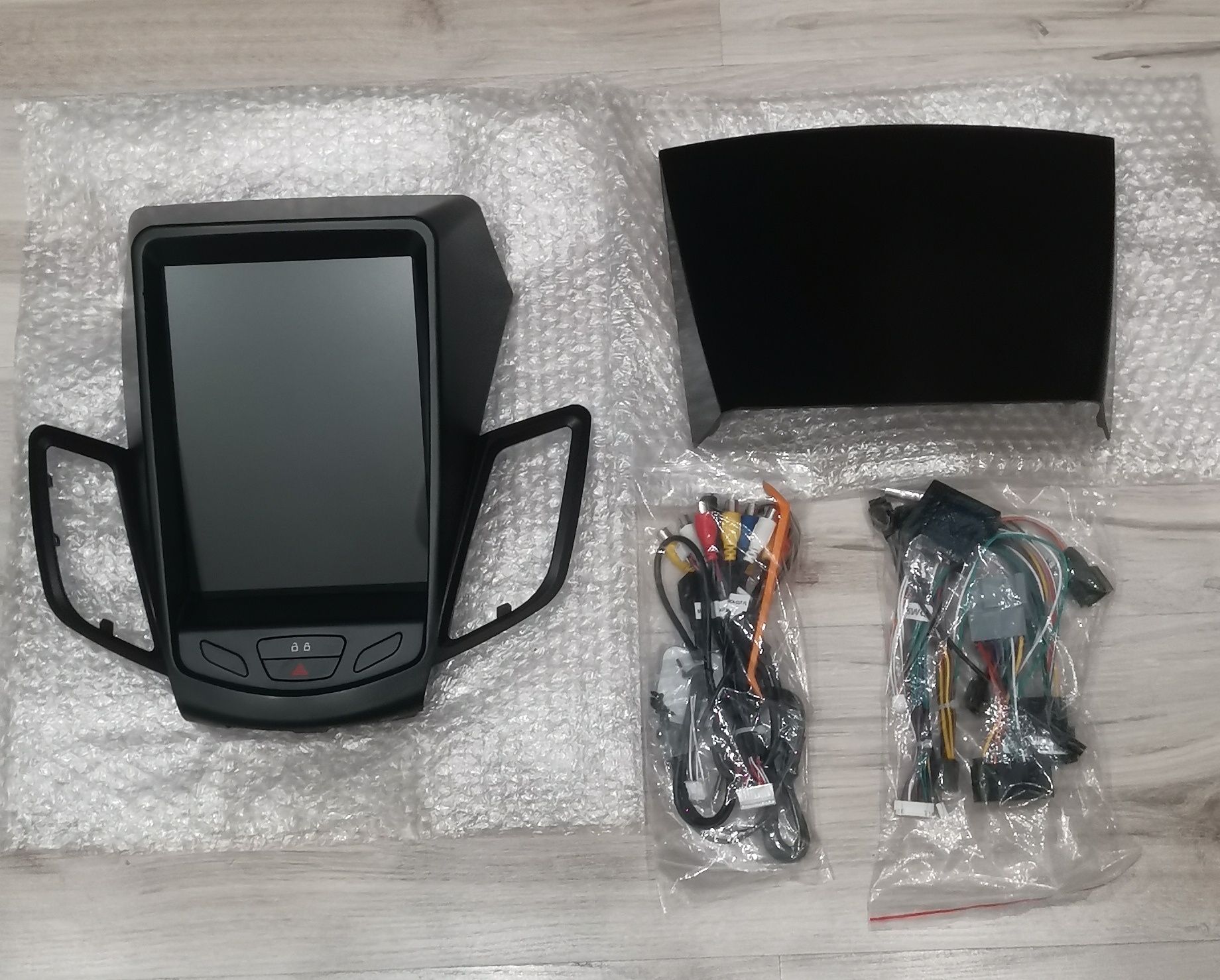 Radio samochodowe ANDROID Ford Fiesta mk7 TESLA 08- 2-Din Android 13