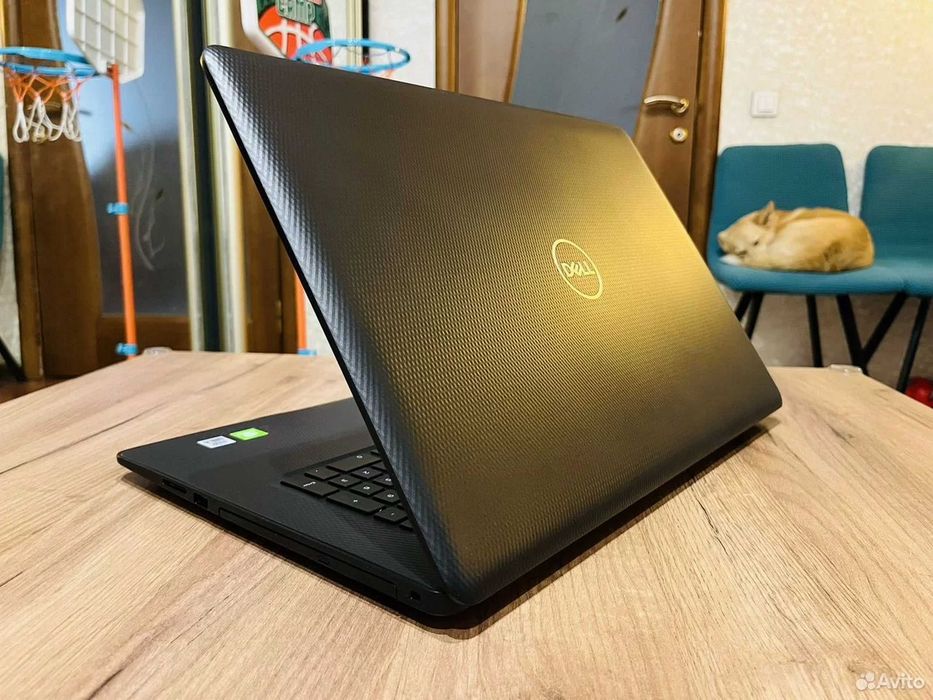 Dell Octacore 17.3" i7/8GB/1TB_Nvme como novo