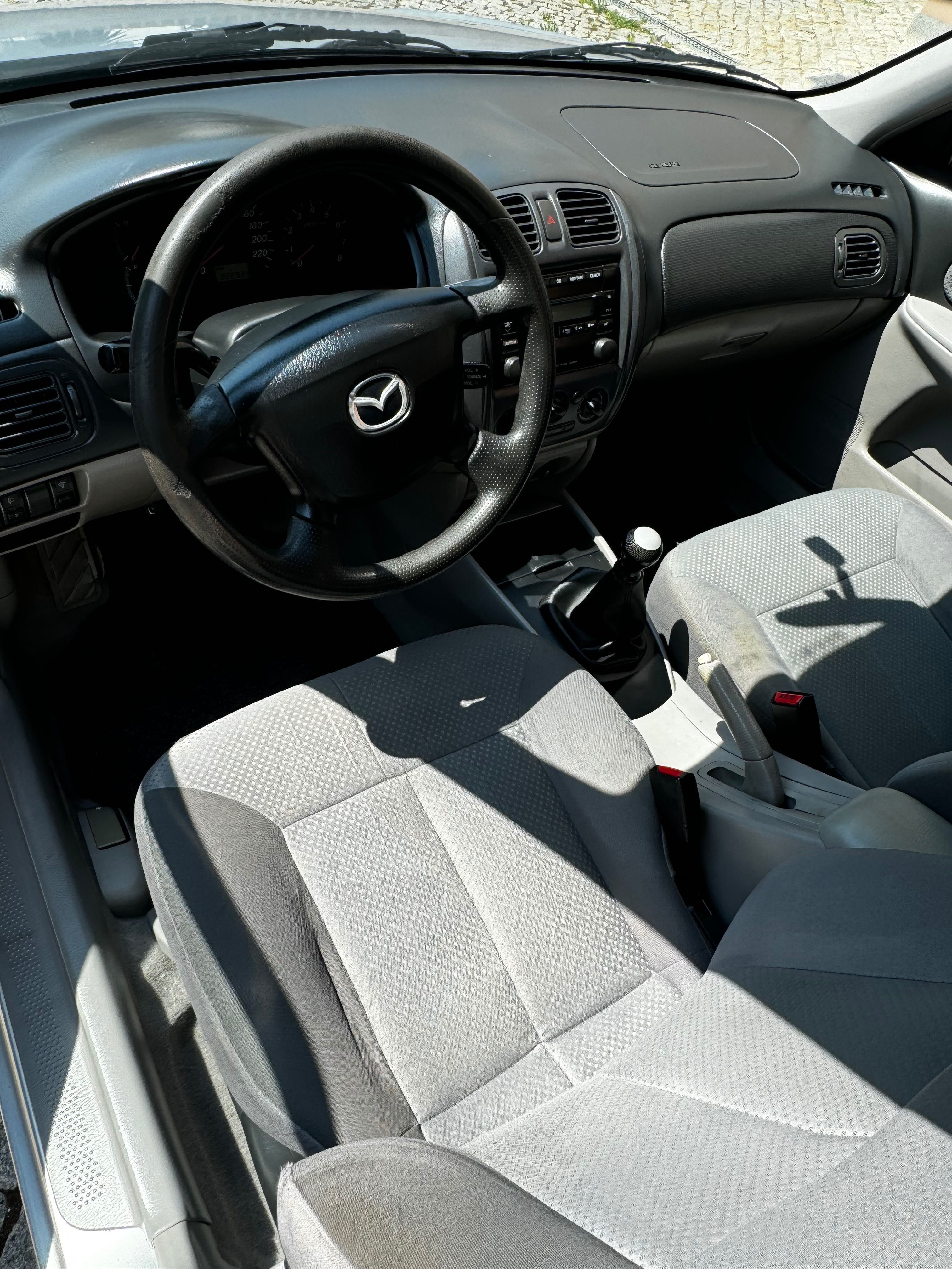 Mazda 323 Sedan 2002