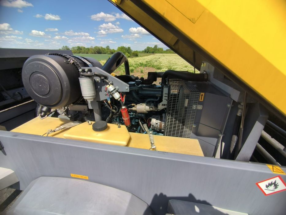 Kompresor Atlascopco 8000Litrów/M piaskarka komplet dostawa szkolenie
