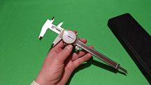 Штангенциркуль стрелочный штангель часовой 150мм